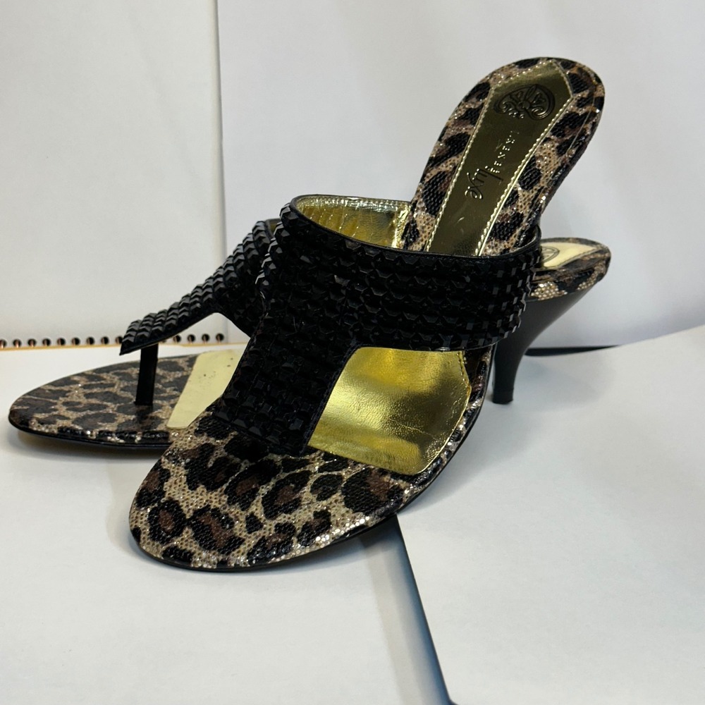 J. Renee Luxe Babe Sandals Womens 6.5M Leopard Studded Kitten Heel Excellent